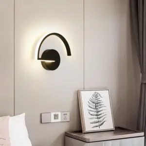 Modern LED Wall Lamp Black/White Metal