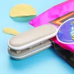 1 Pack Sealmachine Mini Draagbare Afdichting Clip Hand Druk Heatsealmachine Food Fruit Snacks Conservering Kleine Gereedschappen 4c67fb37 190f 4f13 a181 7eadc65f6d54