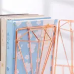 1 Pc Book Support Stand Creative Diamond Shaped Metal Bookends Desk Organizer Storage Shelf fe137eba d33c 4f12 970e b2a58fa6e710