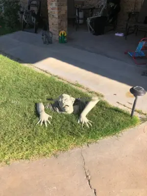 Resin Ornaments Amazon Swamp Zombie Outdoor Garden Statue