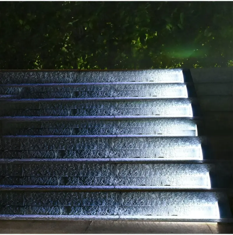 2 6 Pack Triangular Step Lights IP67 Solar Light Garden Decoration Light tag1