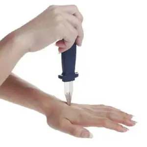 Trick Dagger Fake Knife Retractable Blade Fun Joke Prank Halloween Prop April Fools ' Day Party Performance Toys Festival Gifts