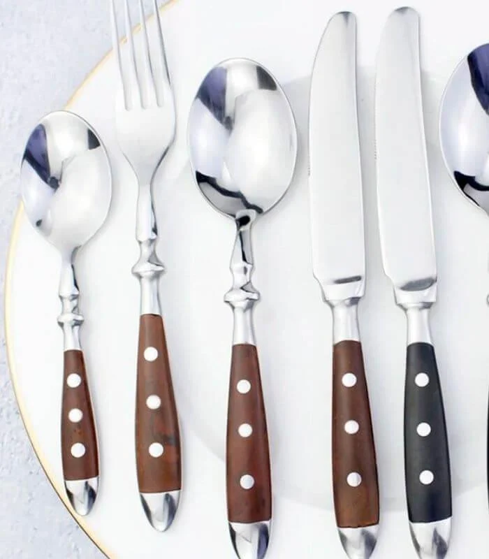 24pcs Cutlery Set Winchester Crest Resin and 18/10 Stainless Steel Set for 6 Brown -  - #tag1#