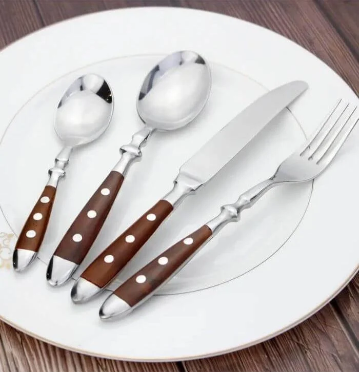 24pcs Cutlery Set Winchester Crest Resin and 18/10 Stainless Steel Set for 6 Brown -  - #tag1#
