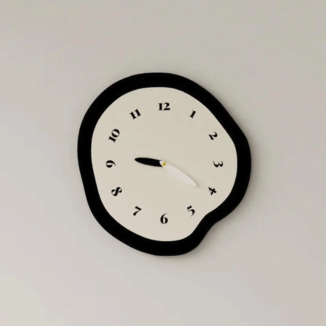 2 Styles Abstract Distorted Pendulum Silent Wall Clock -