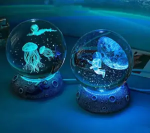3D Astronaut Galaxy Globe Lamp