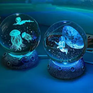 3D Astronaut Galaxy Globe Lamp - 