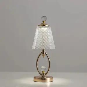 GoldenCrystal™ – Vintage Table Lamp with Crystal Accents
