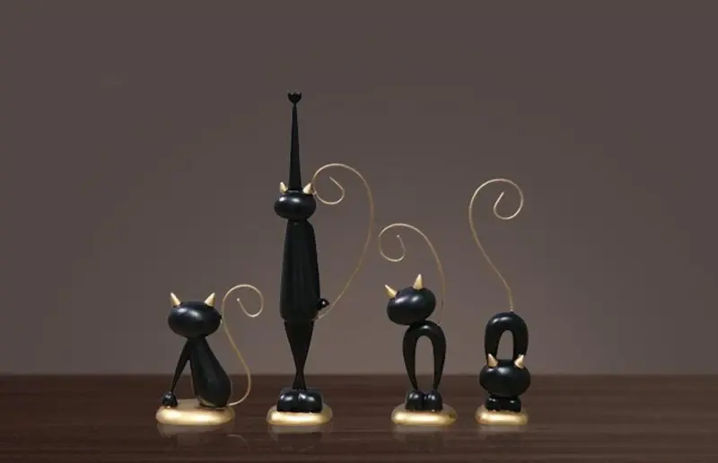 Abstract Golden Ear Cat tag1