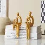 Abstract Golden Family tag1