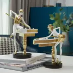Abstract_Golden_Snooker_Player_Figurines_-_-_tag1_-4121660 Abstract Golden Snooker Player Figurines tag1