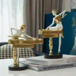 Abstract_Golden_Snooker_Player_Figurines_-_-_tag1_-4121664 Abstract Golden Snooker Player Figurines tag1