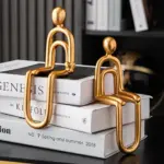 Abstract Paper Clip Decor tag1