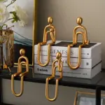 Abstract Paper Clip Decor tag1