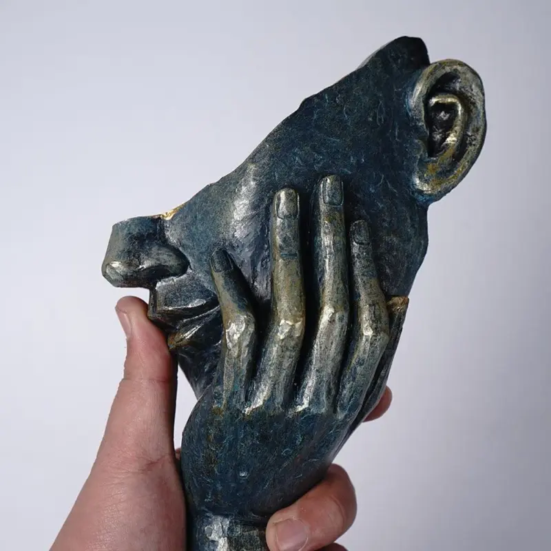 Abstract Retro Thinker Sculpture tag1