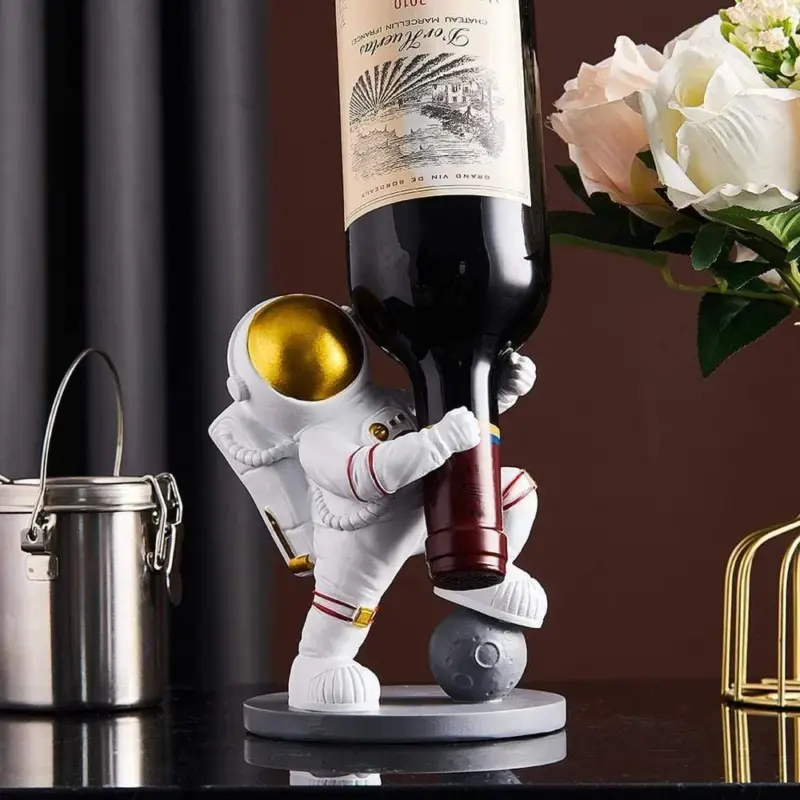 Aerya Astronaut Wine Holder tag1