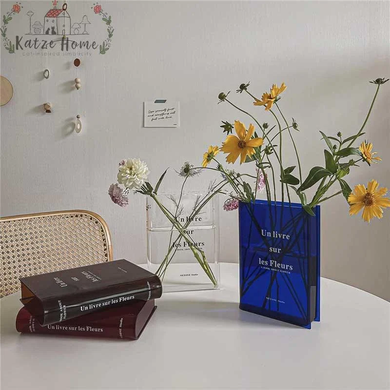 Aesthetic Clear Acrylic Book Vase -