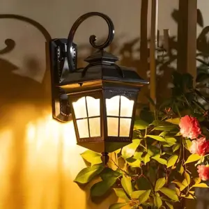Homeko - Elegant outdoor wall light