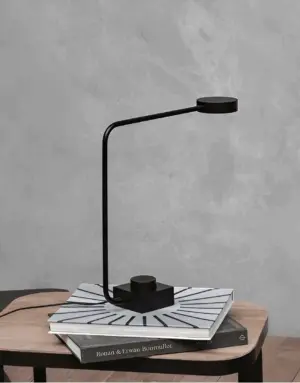 Aluminum desk lamp - Dimmable LED light with curved design