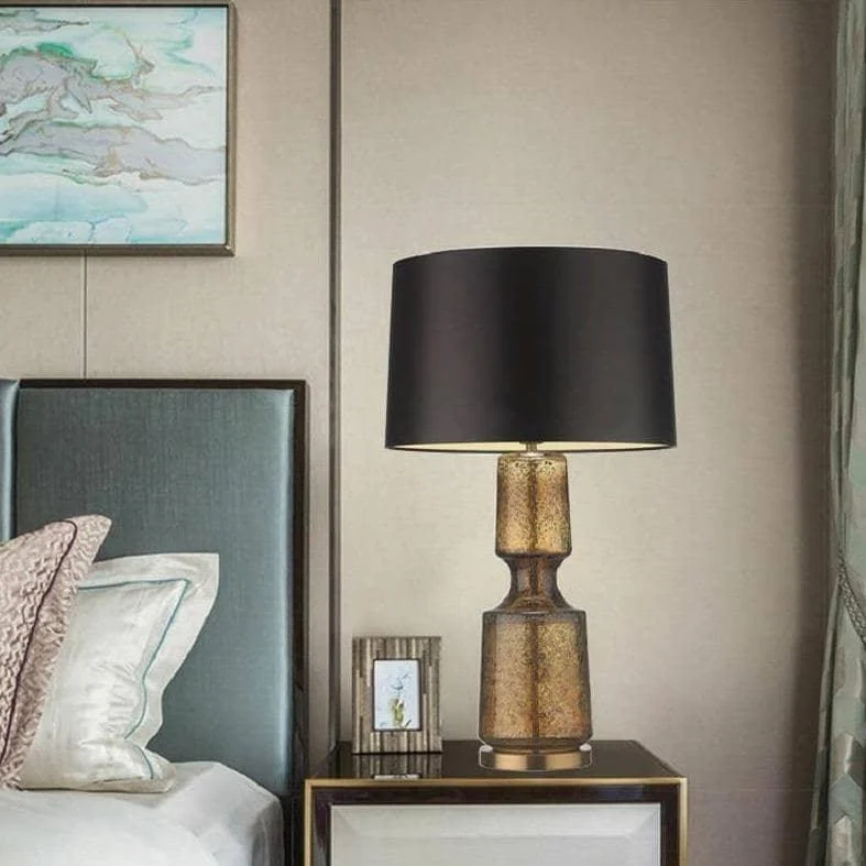 American Retro Bedside Table Lamp - Stylish and Functional Vintage Touch -