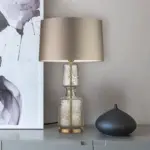 American_Retro_Bedside_Table_Lamp_-_Stylish_and_Functional_Vintage_Touch_-_-4123910 American Retro Bedside Table Lamp Stylish and Functional Vintage Touch
