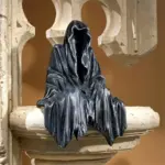 American Thriller Nightcrawler Gothic Sitting Home Furnishing Resin Decoration tag1