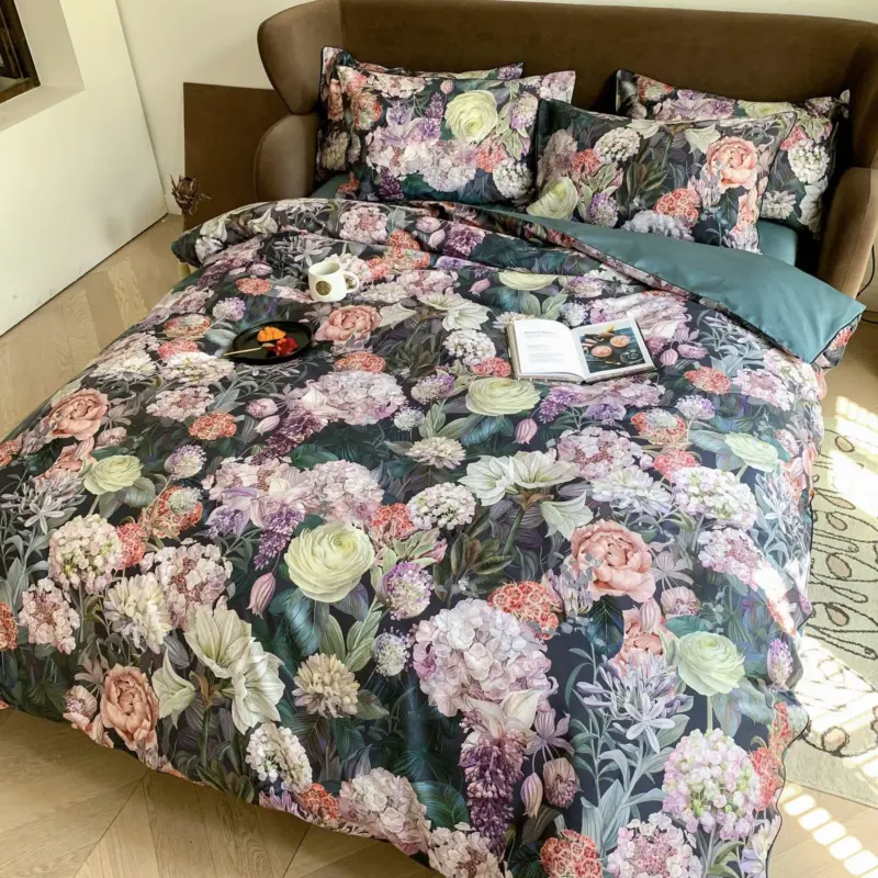 Amorose Duvet cover set made of Egyptian Cotton tag1