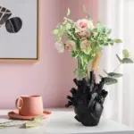 Anatomical heart vase