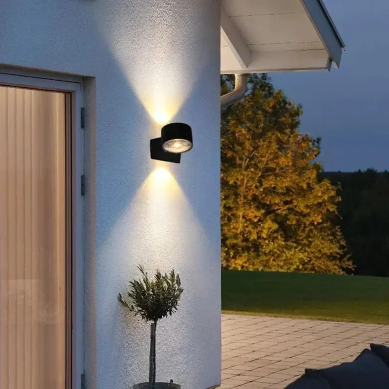 AquaShield Water Resistant Aluminum Garden Light tag1