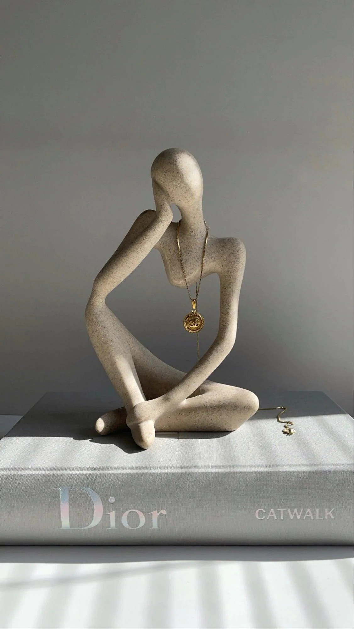 Artsy Human Statue -  - #tag1#