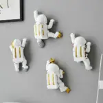 Astronaut Climbers tag1