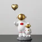 Astronaut_Family_Decorative_Figurine_-_-4129817 Astronaut Family Decorative Figurine