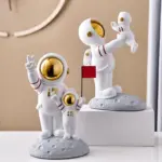 Astronaut_Family_Statues_-_-_tag1_-4138030 Astronaut Family Statues tag1