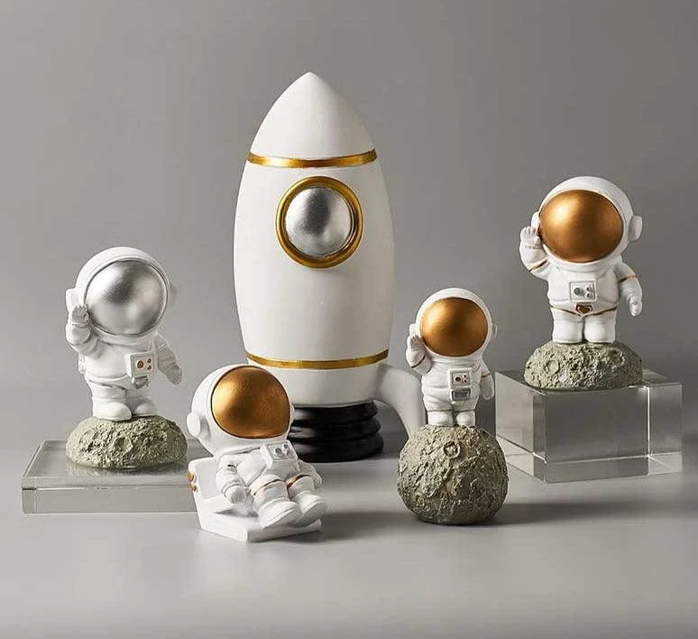 Astronaut Figure Statue Spaceman Sculpture -