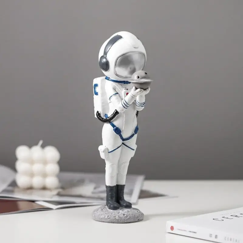 Astronaut Figurines Resin Spacewoman