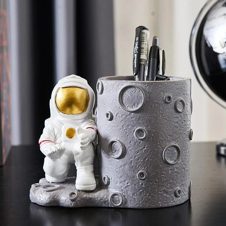 Astronaut Pen Stand -  - #tag1#