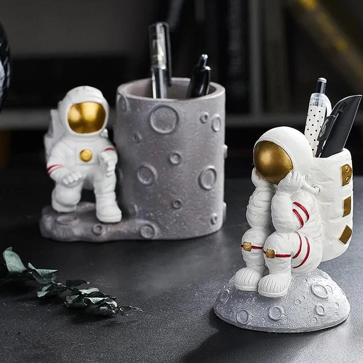 Astronaut Pen Stand -  - #tag1#