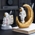 Astronaut Pen Stand tag1