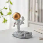 Astronaut_Phone_Holder_-_-_tag1_-4138765 Astronaut Phone Holder tag1