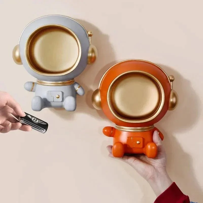Astronaut Storage Tray: Nordic Cartoon Resin Figurine -