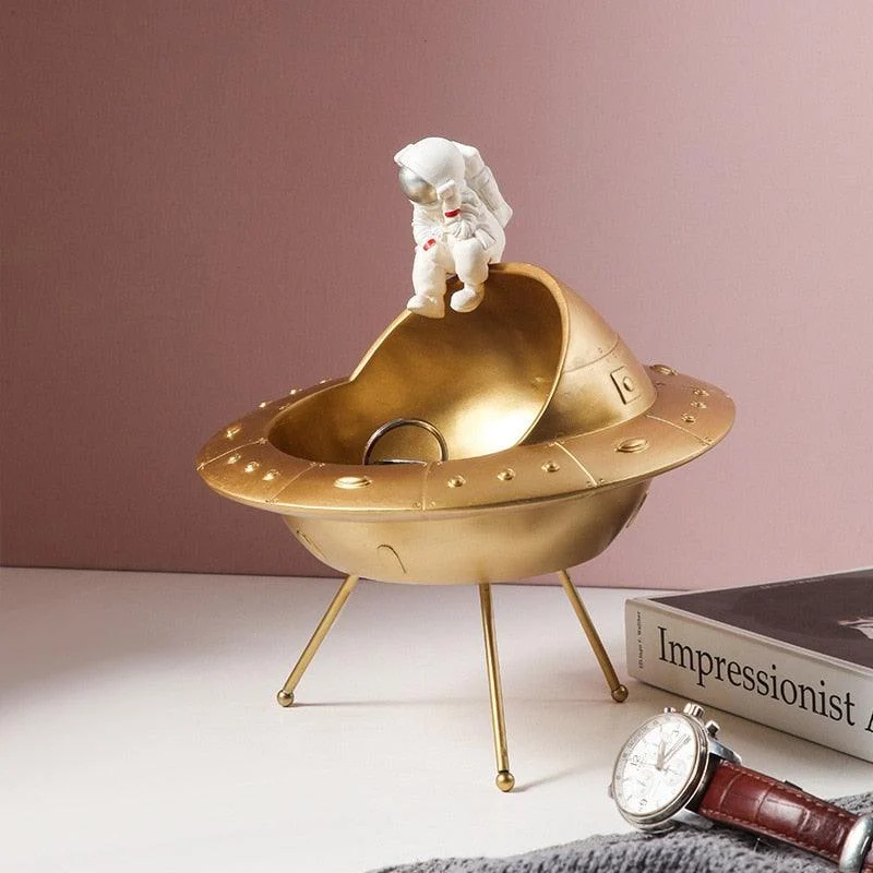 Astronaut UFO Storage -  - #tag1#