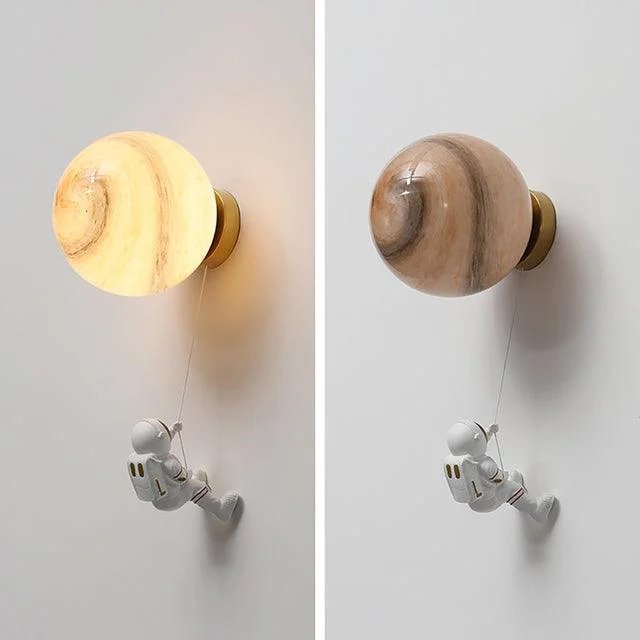 Astronaut Wall Lamp -