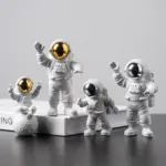 Astronaut_on_Moon_Figurines_-_-_tag1_-4138407 Astronaut on Moon Figurines tag1