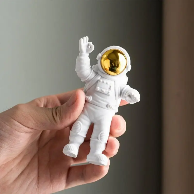 Astronaut on Moon Figurines tag1