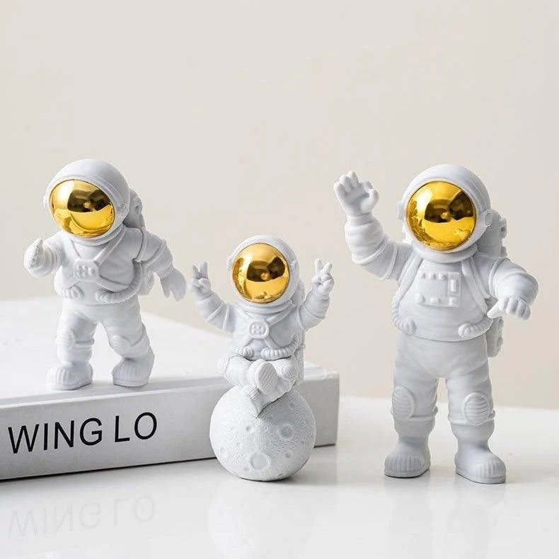 Astronaut on Moon Figurines -  - #tag1#