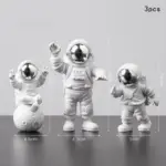 Astronaut_on_Moon_Figurines_-_-_tag1_-4138465 Astronaut on Moon Figurines tag1