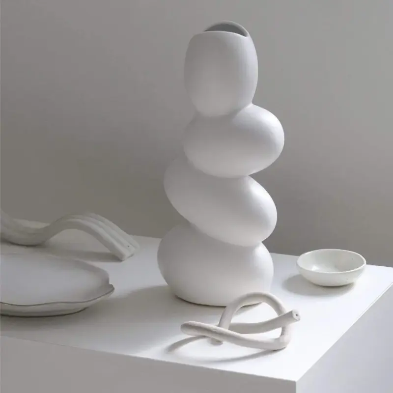 Auriana Vases