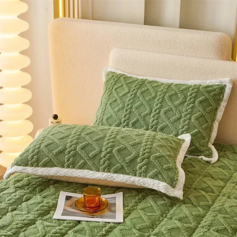 Autumn Winter Thicken Warm Mattress Pad and Pillowcase Soft Tafu Velvet Fitted Bed Sheet Set with Elastic Band Quilted Bed Cover -  - #tag1#