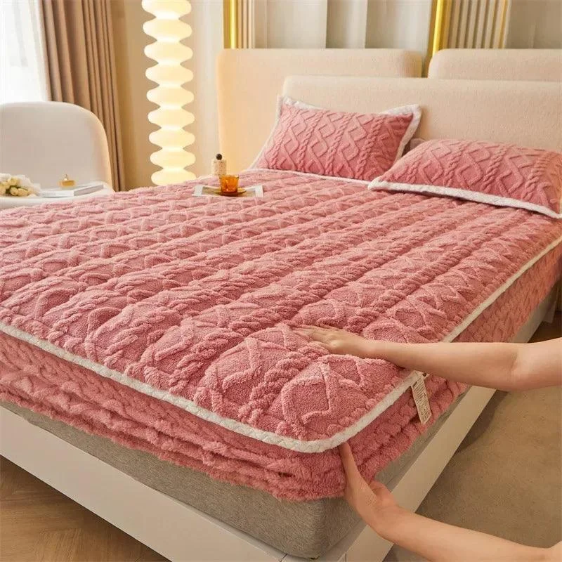 Autumn Winter Thicken Warm Mattress Pad and Pillowcase Soft Tafu Velvet Fitted Bed Sheet Set with Elastic Band Quilted Bed Cover -  - #tag1#