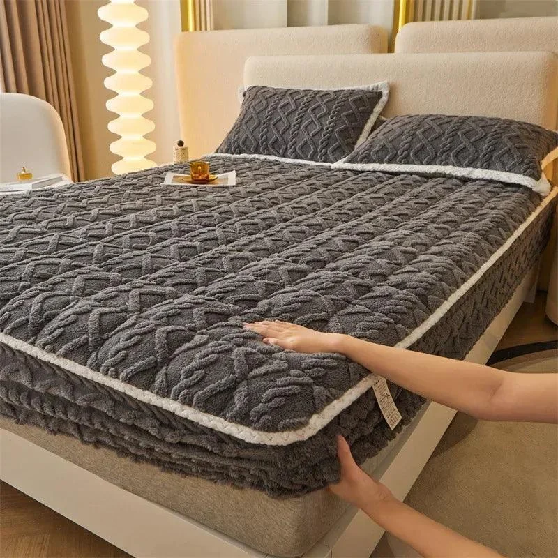 Autumn Winter Thicken Warm Mattress Pad and Pillowcase Soft Tafu Velvet Fitted Bed Sheet Set with Elastic Band Quilted Bed Cover -  - #tag1#